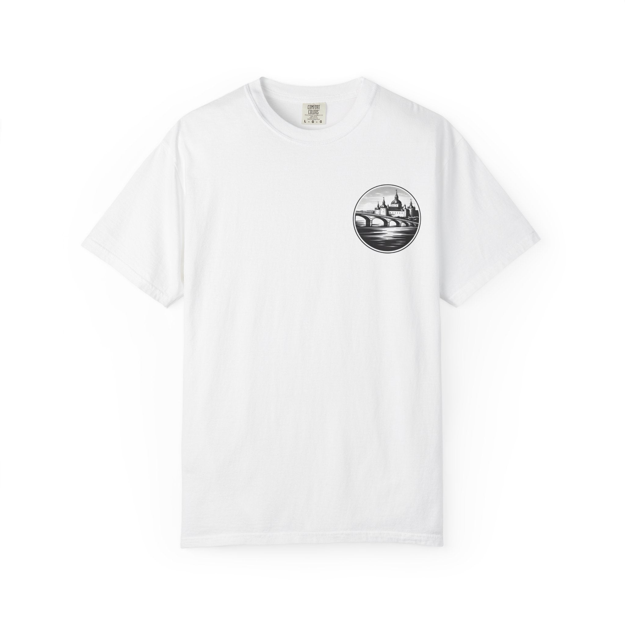 Kalmar Tee – Minimalistisk stil med lokal själ